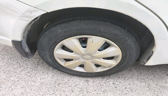 2011 Maruti Swift Dzire VXI, Petrol, Manual, 1,05,033 km, tyre