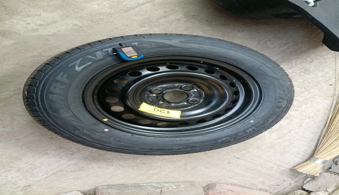 2016 Honda Jazz 1.2L I-VTEC V, Petrol, Manual, 52,115 km, tyre