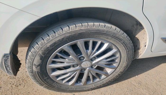 2021 Maruti Ertiga VXI CNG, Petrol, Manual, 80,842 km, tyre