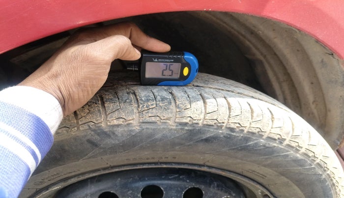 2021 Tata ALTROZ XE PETROL, Petrol, Manual, 1,04,665 km, tyre