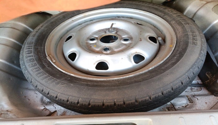 2011 Maruti Alto K10 LXI, Petrol, Manual, 67,736 km, tyre