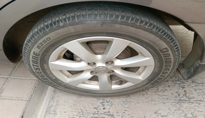 2012 Nissan Sunny XV DIESEL, Diesel, Manual, 70,135 km, tyre