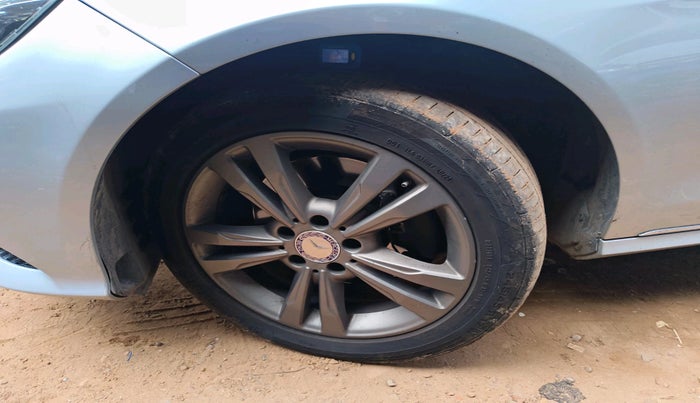 2014 Mercedes Benz E Class E250 CDI, Diesel, Automatic, 80,217 km, tyre