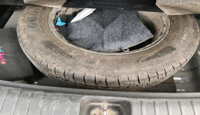 2022 KIA SELTOS HTX PETROL 1.5, Petrol, Manual, 51,097 km, tyre