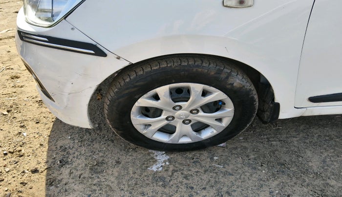 2013 Hyundai Grand i10 MAGNA 1.1 CRDI, Diesel, Manual, 1,19,347 km, tyre