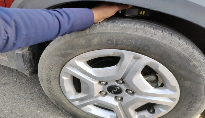 2021 KIA SONET HTK 1.2, Petrol, Manual, 31,157 km, tyre