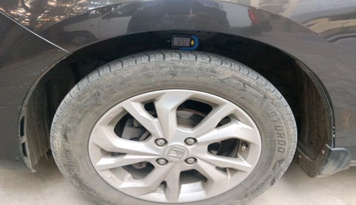 2019 Honda Amaze 1.2L I-VTEC V, Petrol, Manual, 1,06,595 km, tyre