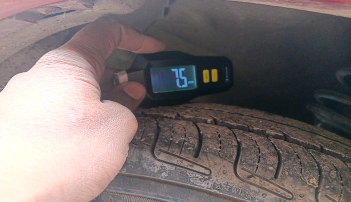 2017 Maruti Alto 800 VXI, Petrol, Manual, 38,673 km, tyre