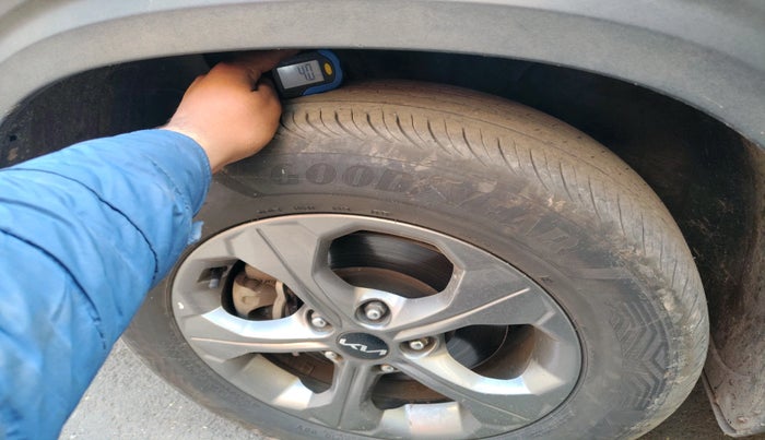 2021 KIA SELTOS HTK PLUS 1.5 DIESEL, Diesel, Manual, 1,02,270 km, tyre