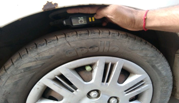 2012 Hyundai Santro Xing GLS PLUS AUDIO, Petrol, Manual, 1,75,067 km, tyre