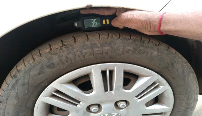 2012 Hyundai Santro Xing GLS PLUS AUDIO, Petrol, Manual, 1,75,067 km, tyre