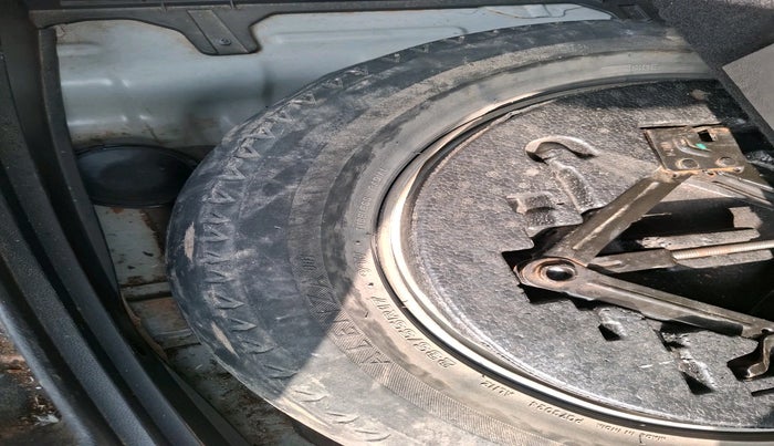 2017 Hyundai Creta SX PLUS AT 1.6 DIESEL, Diesel, Automatic, 1,50,415 km, tyre