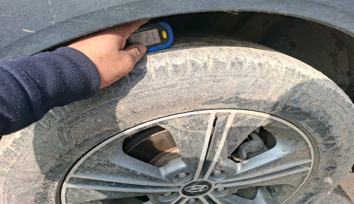 2017 Hyundai Creta SX PLUS AT 1.6 DIESEL, Diesel, Automatic, 1,50,415 km, tyre