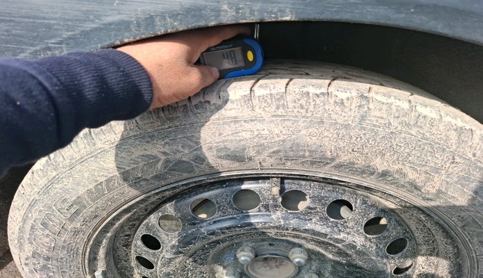 2017 Hyundai Creta SX PLUS AT 1.6 DIESEL, Diesel, Automatic, 1,50,415 km, tyre