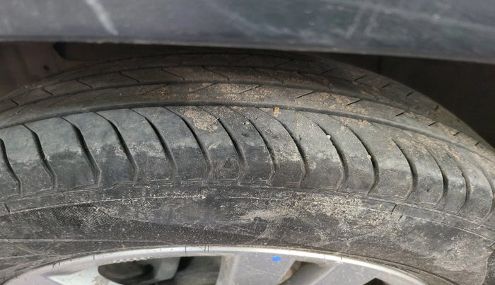 2017 Maruti Vitara Brezza ZDI PLUS DUAL TONE, Diesel, Manual, 41,437 km, tyre