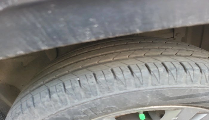 2017 Maruti Vitara Brezza ZDI PLUS DUAL TONE, Diesel, Manual, 41,437 km, tyre