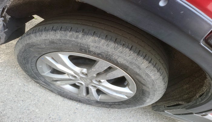 2017 Maruti Vitara Brezza ZDI PLUS DUAL TONE, Diesel, Manual, 41,437 km, tyre