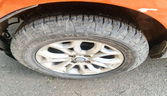 2014 Ford Ecosport TITANIUM 1.5L DIESEL, Diesel, Manual, 1,14,378 km, tyre