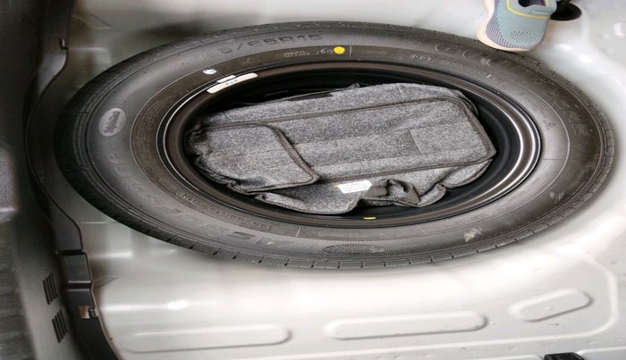 2023 KIA SONET HTK PLUS 1.5 IMT, Diesel, Manual, 35,071 km, tyre