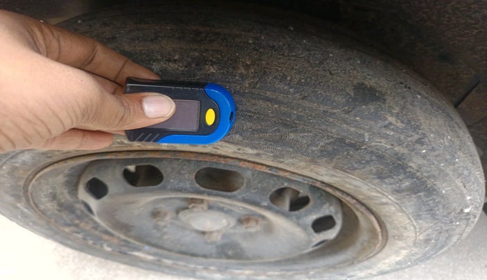 2012 Ford Figo ZXI 1.4 DIESEL, Diesel, Manual, 86,456 km, tyre