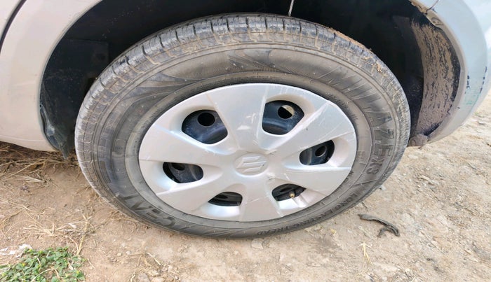 2011 Maruti Ritz VXI, Petrol, Manual, 39,763 km, tyre