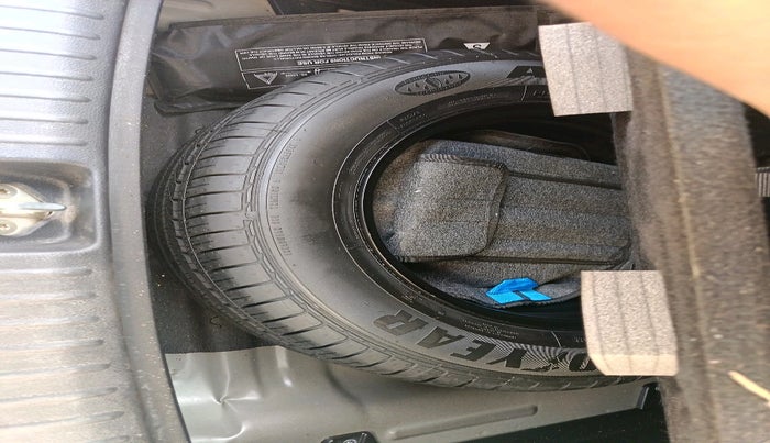 2022 KIA SELTOS  HTX IVT G, Petrol, Automatic, 44,068 km, tyre