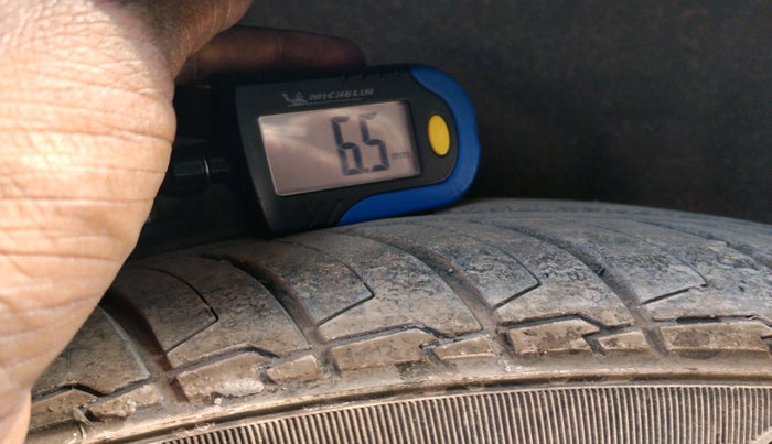 2013 Honda Amaze 1.5L I-DTEC S, Diesel, Manual, 83,850 km, tyre