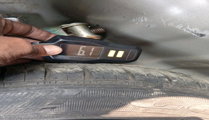 2015 Hyundai Grand i10 SPORTZ 1.2 KAPPA VTVT, Petrol, Manual, 32,943 km, tyre