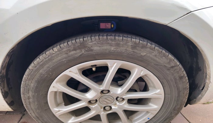 2018 Maruti Swift ZXI AMT, Petrol, Automatic, 40,313 km, tyre