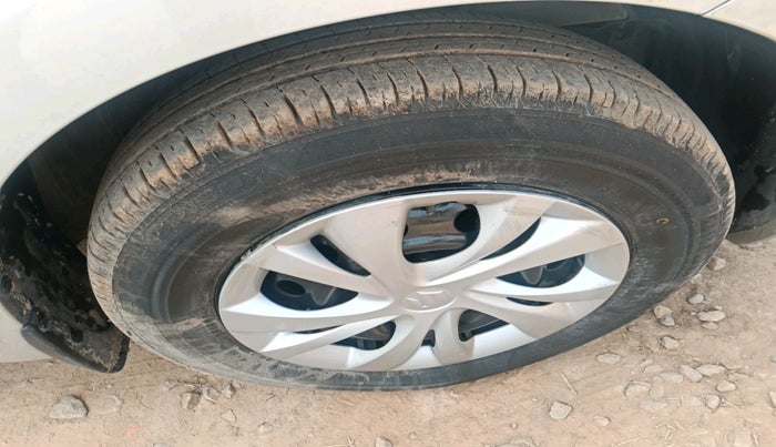 2023 Maruti Swift VXI CNG, Petrol, Manual, 22,329 km, tyre