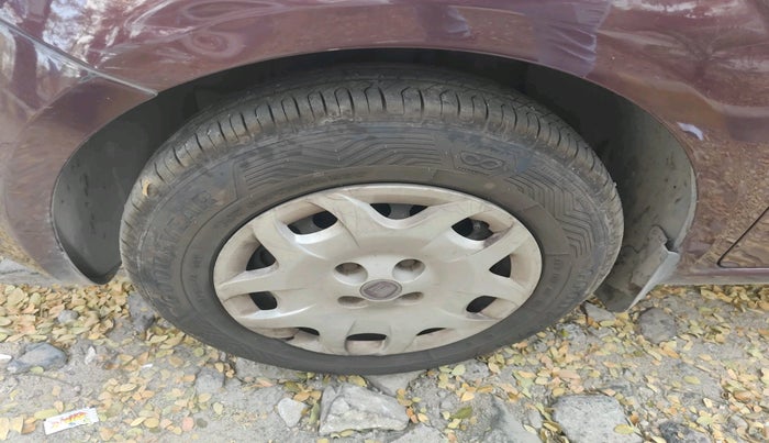 2012 Fiat Grand Punto DYNAMIC 1.3, Diesel, Manual, 1,20,000 km, tyre