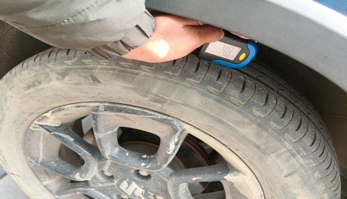 2021 Maruti IGNIS ZETA 1.2, Petrol, Manual, 33,891 km, tyre