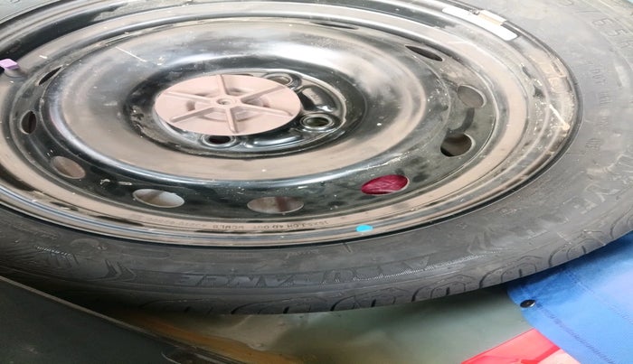 2021 Maruti IGNIS ZETA 1.2, Petrol, Manual, 33,891 km, tyre