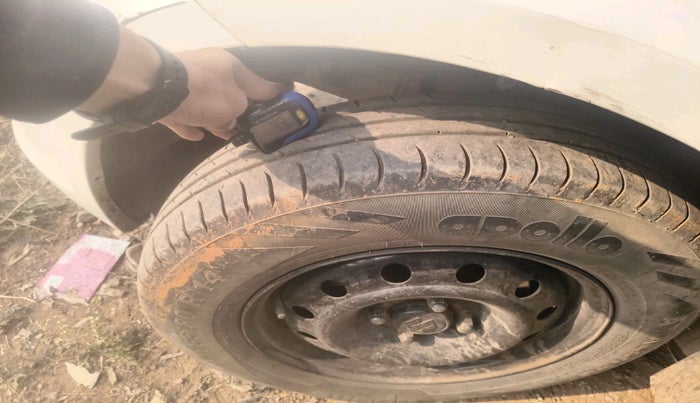 2018 Maruti Dzire VDI, Diesel, Manual, 73,535 km, tyre