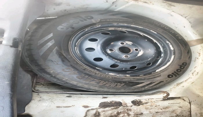 2018 Maruti Dzire VDI, Diesel, Manual, 73,535 km, tyre