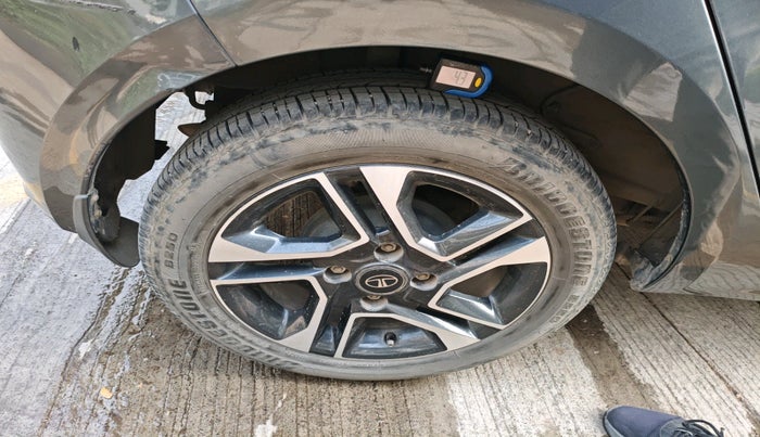 2022 Tata Tiago XZA PLUS PETROL, Petrol, Automatic, 9,266 km, tyre