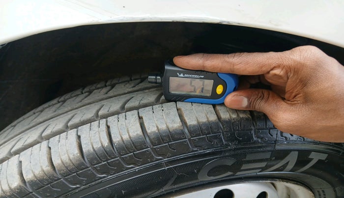 2014 Maruti Swift Dzire TOUR DIESEL, Diesel, Manual, 2,40,109 km, tyre