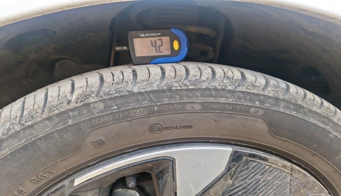 2025 Tata Tiago XZA iCNG, CNG, Automatic, 7,606 km, tyre