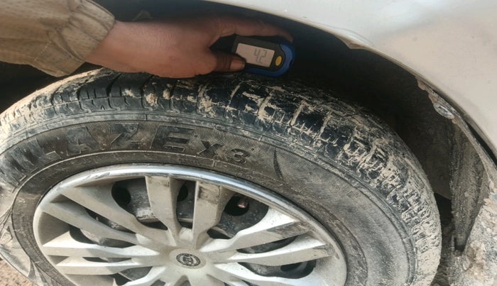 2011 Maruti Swift Dzire VXI, Petrol, Manual, 87,889 km, tyre