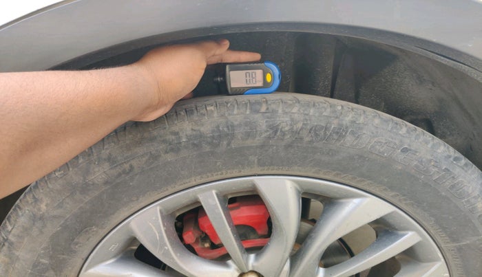 2017 Maruti S Cross ZETA 1.3, Diesel, Manual, 1,43,101 km, tyre