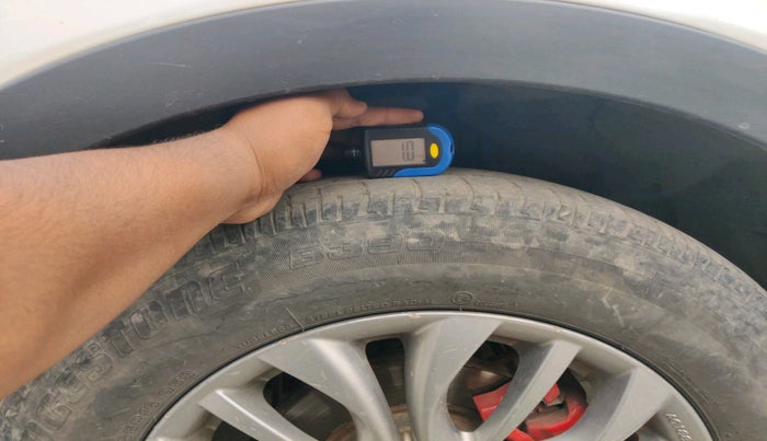 2017 Maruti S Cross ZETA 1.3, Diesel, Manual, 1,43,101 km, tyre