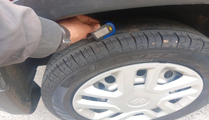 2017 Maruti Vitara Brezza LDI (O), Diesel, Manual, 95,358 km, tyre