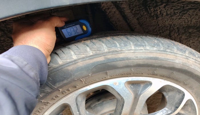 2021 Renault Kwid CLIMBER 1.0 AMT (O), Petrol, Automatic, 37,728 km, tyre