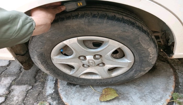 2011 Hyundai Accent EXECUTIVE, Petrol, Manual, 91,208 km, tyre