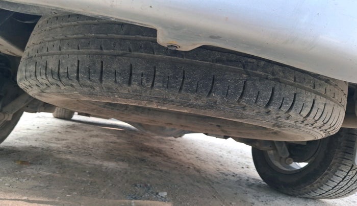 2017 Mahindra Scorpio S6 PLUS 1.99 INTELLI-HYBRID, Diesel, Manual, 98,577 km, tyre