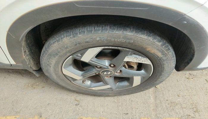 2019 Hyundai VENUE SX 1.0 (O) TURBO, Petrol, Manual, 52,658 km, tyre