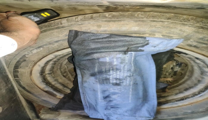 2012 Chevrolet Sail UVA 1.3 BASE, Diesel, Manual, 1,15,429 km, tyre