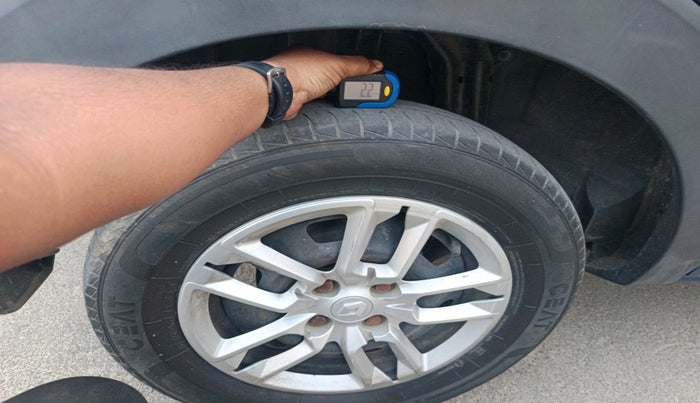 2019 Renault TRIBER RXT, Petrol, Manual, 41,453 km, tyre