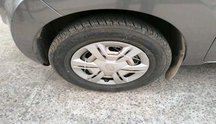 2018 Datsun Redi Go A, Petrol, Manual, 1,32,854 km, tyre