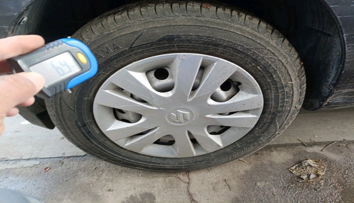 2017 Maruti Swift LXI (O), Petrol, Manual, 54,515 km, tyre